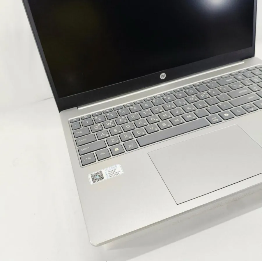 HP Laptop 15 — photo 6