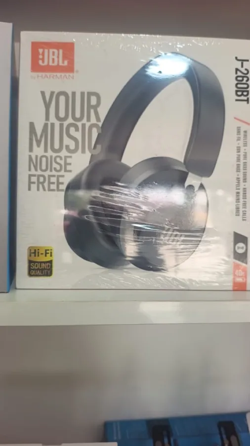 JBL Wireless Headphones — photo 7